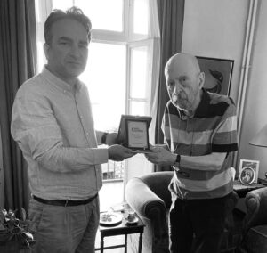 Ali Sirmen ve Hukuk Ansiklopedisi Editörü İbrahim Aycan bir arada